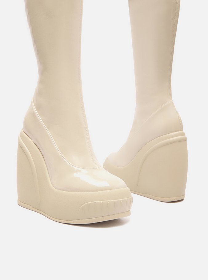 Bota Nude Verniz Cano Longo Felipa
