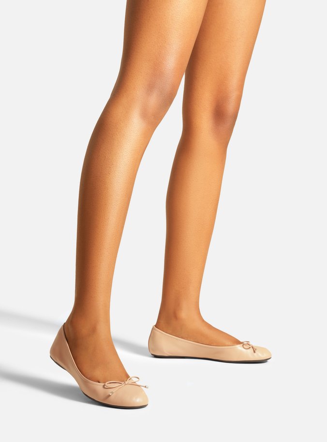 Sapatilha Bege Couro Bico Redondo Lacinho