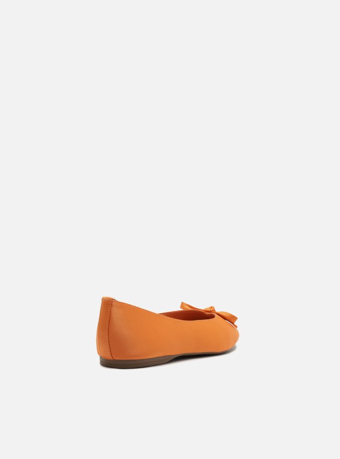 Sapatilha Laranja Laço