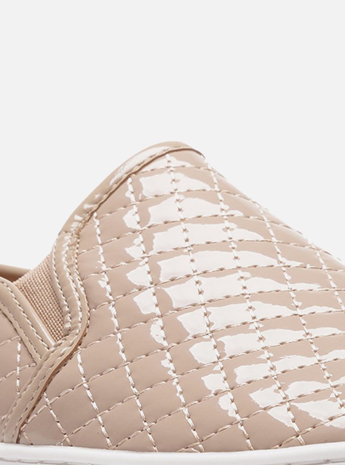 Slip-on Matelassê Verniz Nude Rose