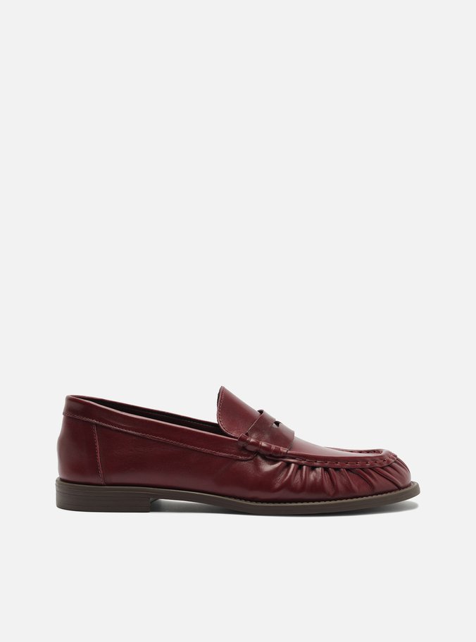 Mocassim Vermelho Camurça Franzido Tira