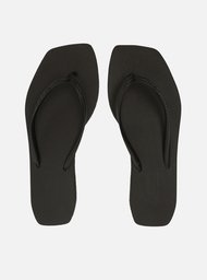 Chinelo de Dedo Preto Bico Quadrado Tiras Brizza