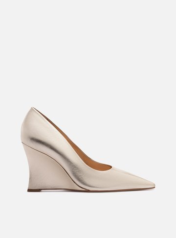 Scarpin Dourado Couro Salto Anabela Bico Fino