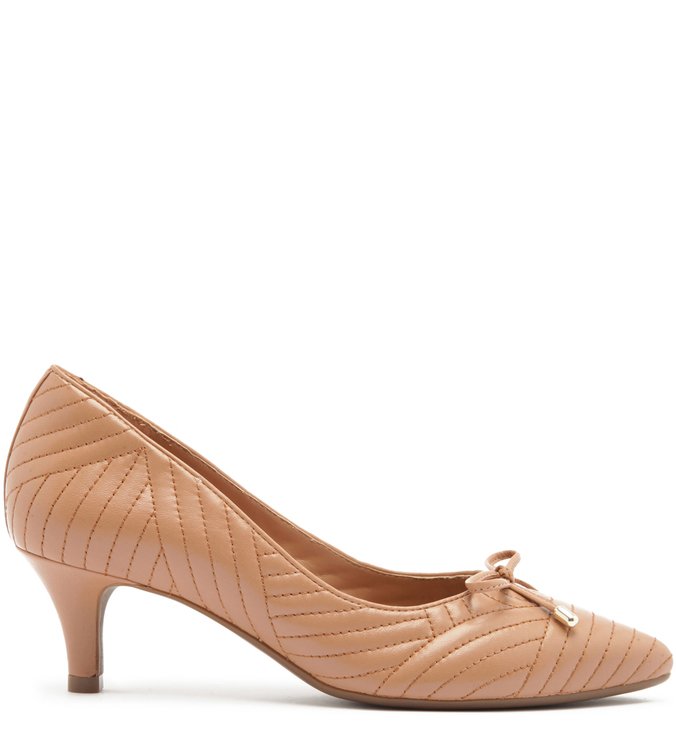 Scarpin Couro Soft Salto Baixo Fino Costuras Soft Avelã