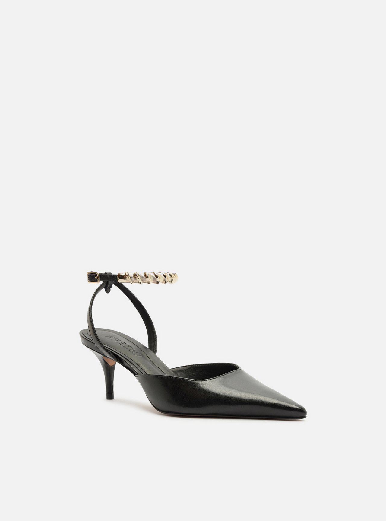 Scarpin Preto Couro Salto Kitten Tiras Metal — foto 2