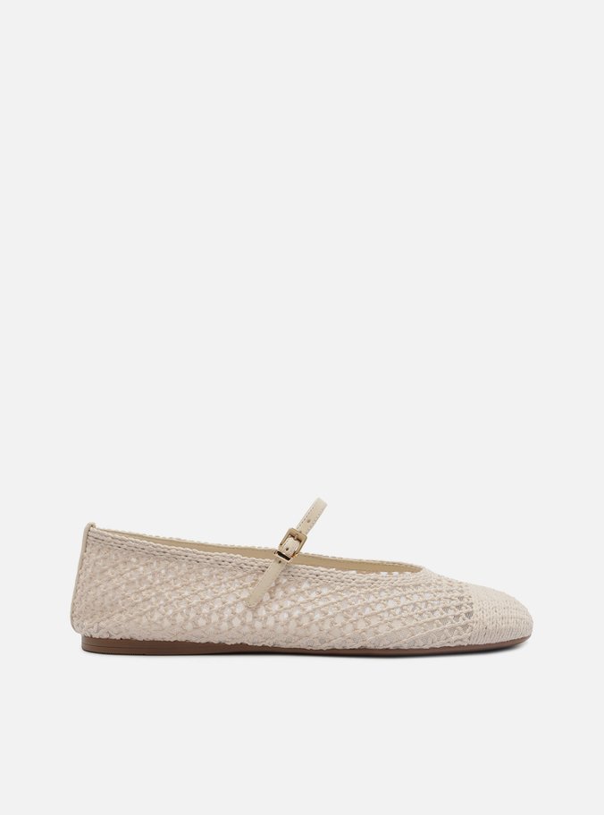 Sapatilha Off White Crochê Bico Redondo Fivela
