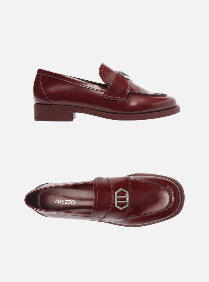 Mocassim Vermelho Bico Redondo Tira Metal