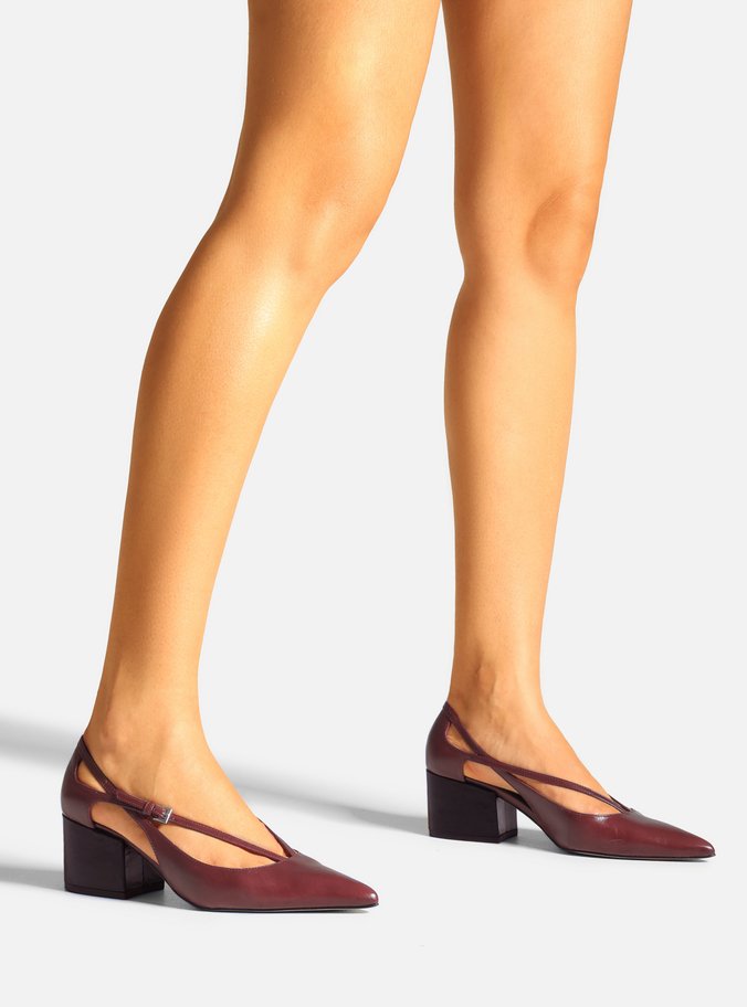 Scarpin Vermelho Couro Bloco Semi Aberto Tiras