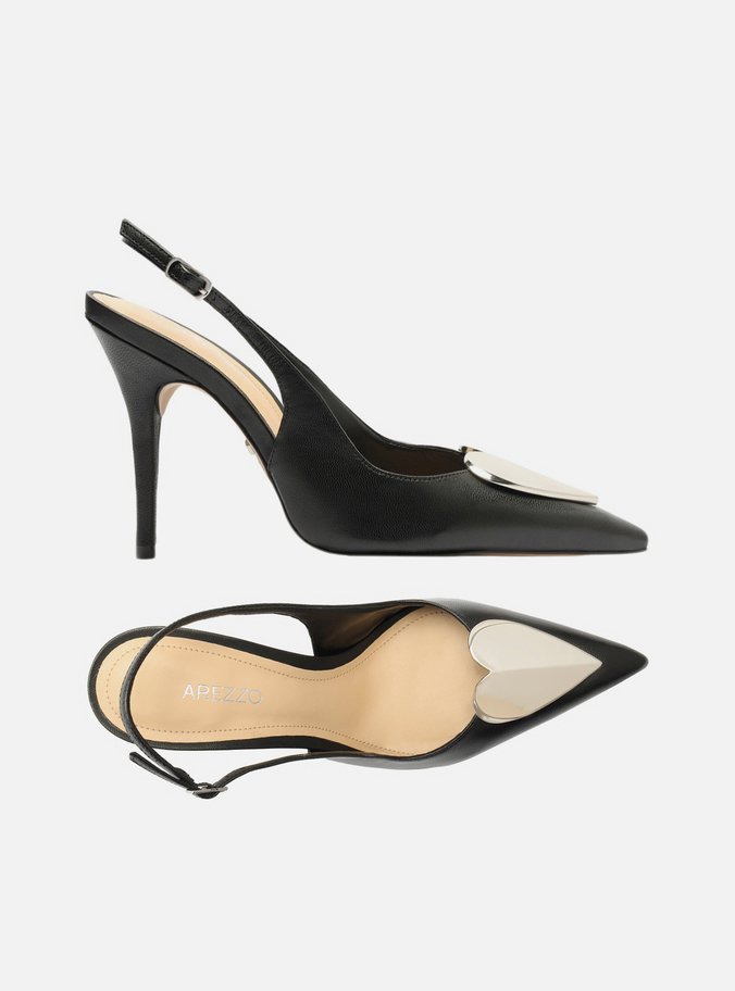 Scarpin Preto Couro Slingback Coração Metal