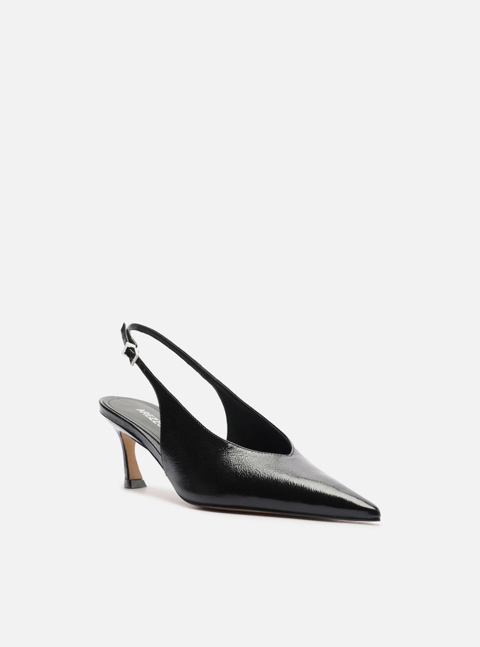 Scarpin Preto Couro Salto Kitten Bico Fino