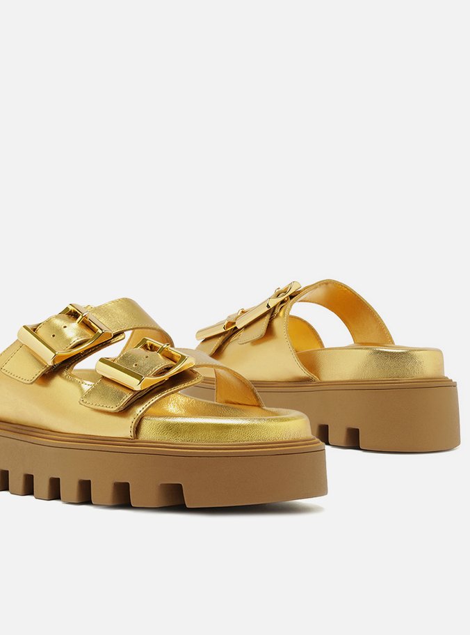 Sandália Metalizada Couro Flatform Tratorada