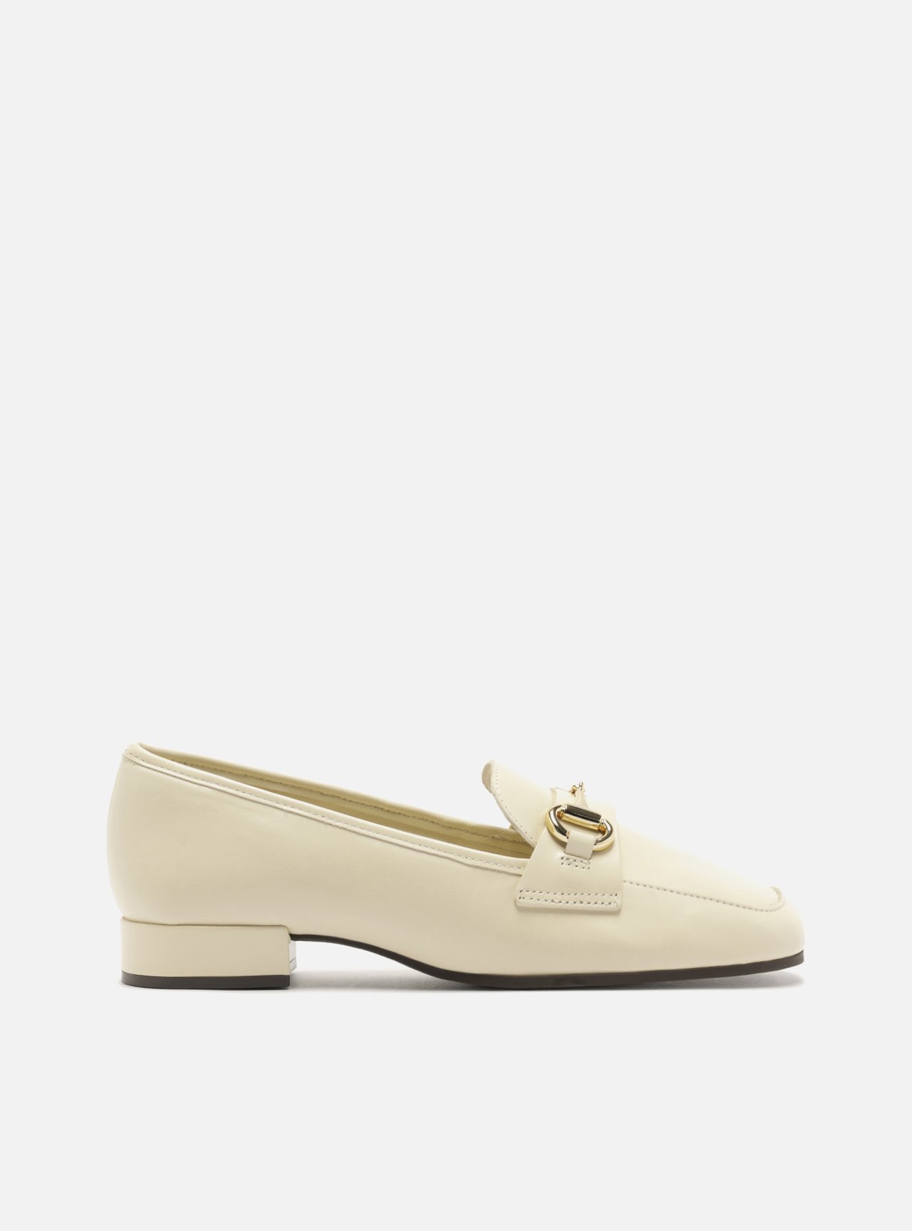 Mocassim Off-White Couro Salto Baixo Bloco Bridão — foto 1