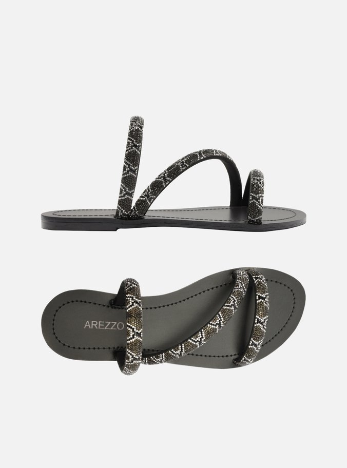 Rasteira Preta Tira Diagonal Strass