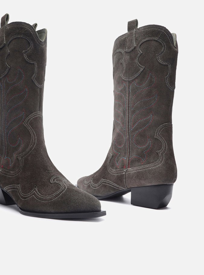 Bota Cinza Camurça Cano Médio Western Folk