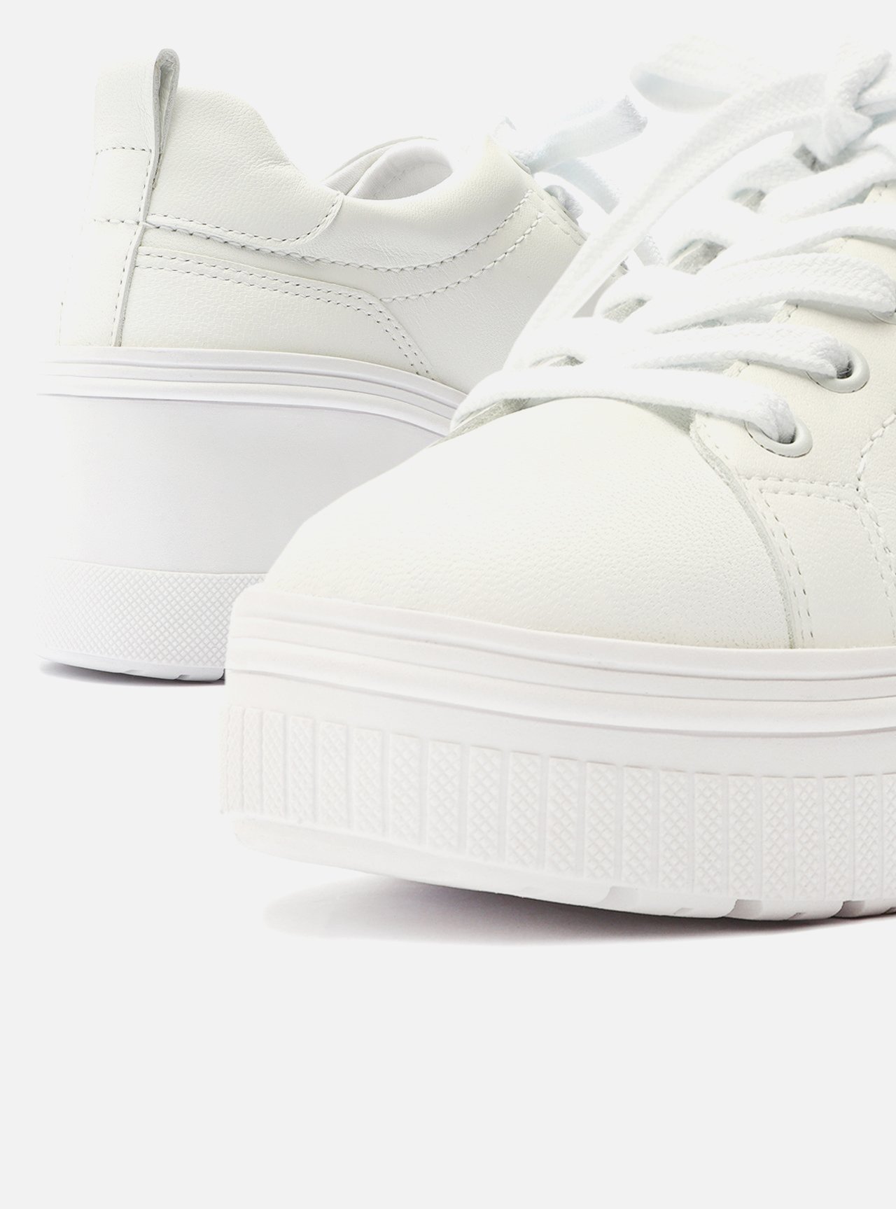 Tenis branco plataforma arezzo outlet
