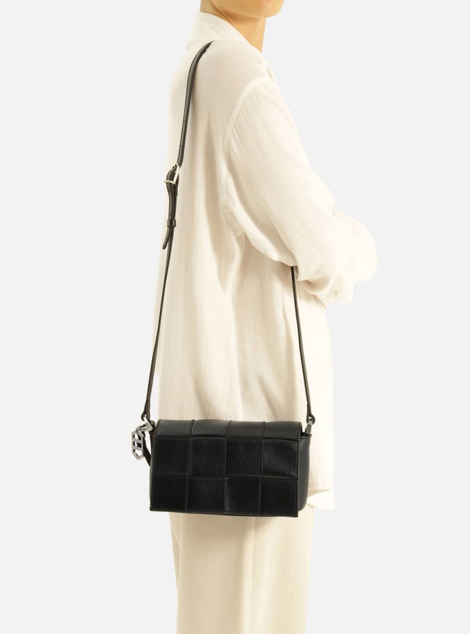 Bolsa Tiracolo Preta Couro Pequena Tressê