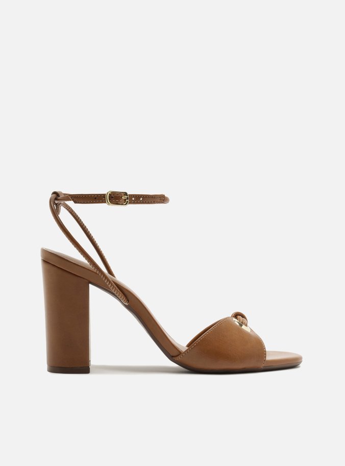Sandália Marrom Salto Bloco Metais