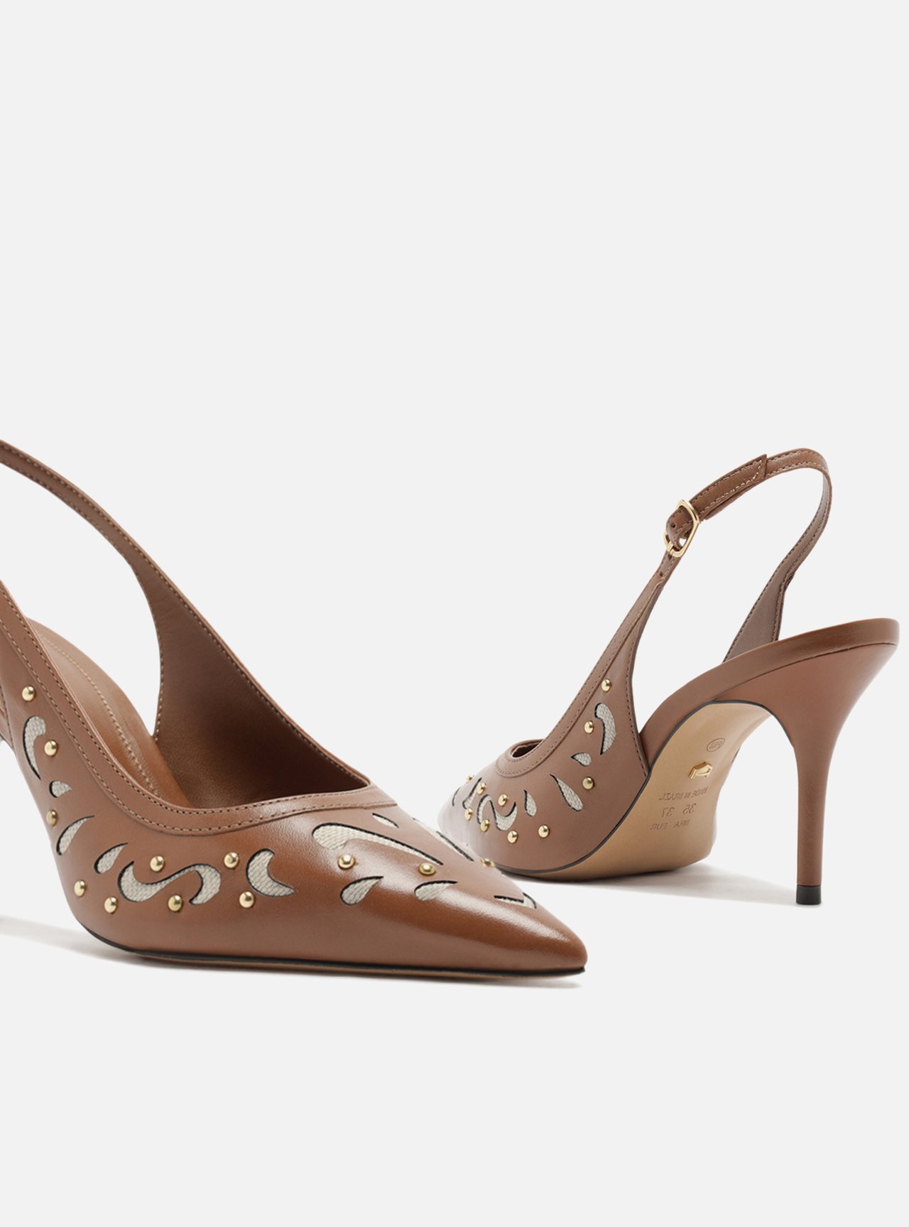 Scarpin Marrom Couro Salto Fino Slingback Recortes — foto 4