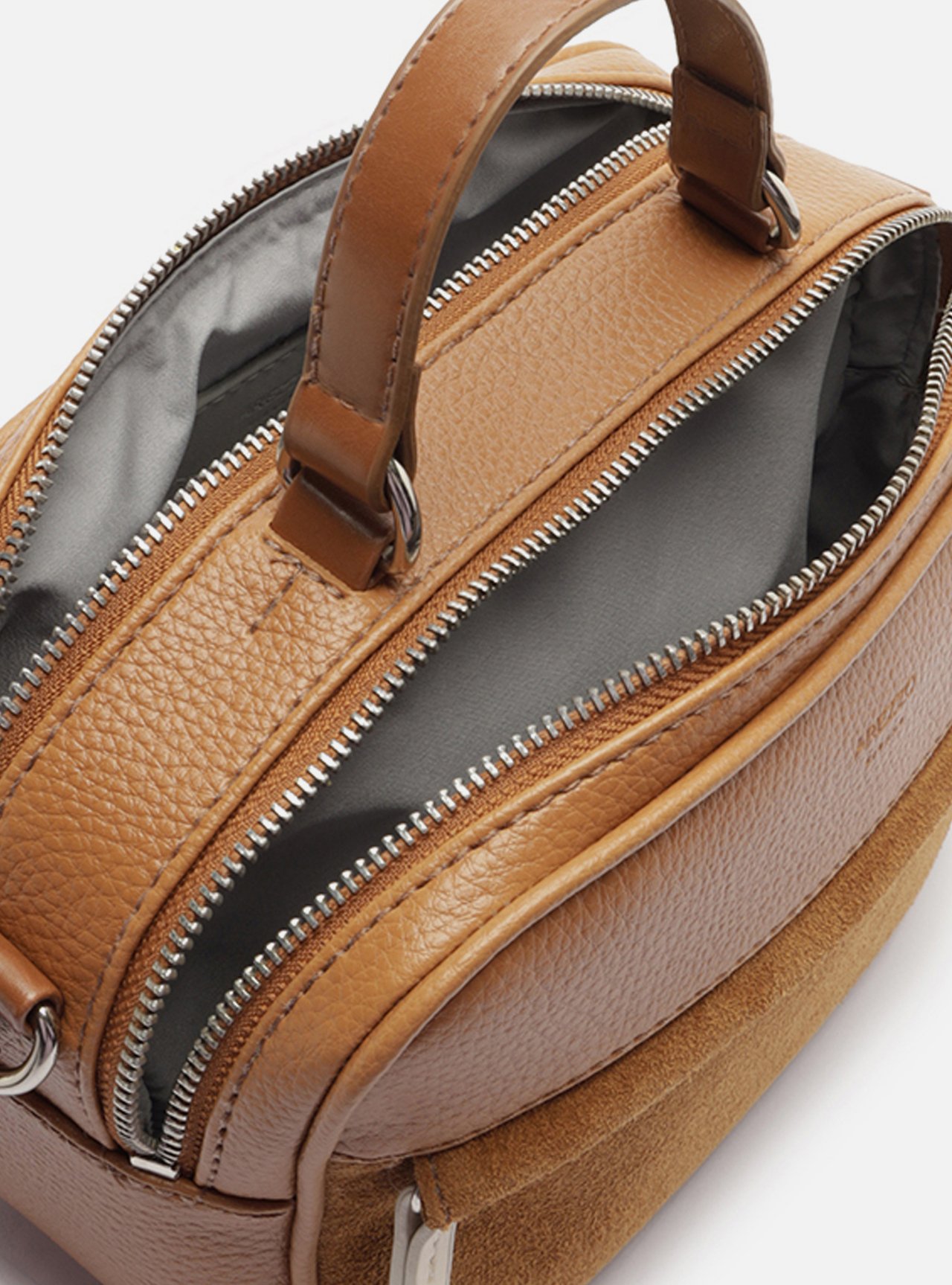 Bolsa Tiracolo Marrom Prione Média — foto 4