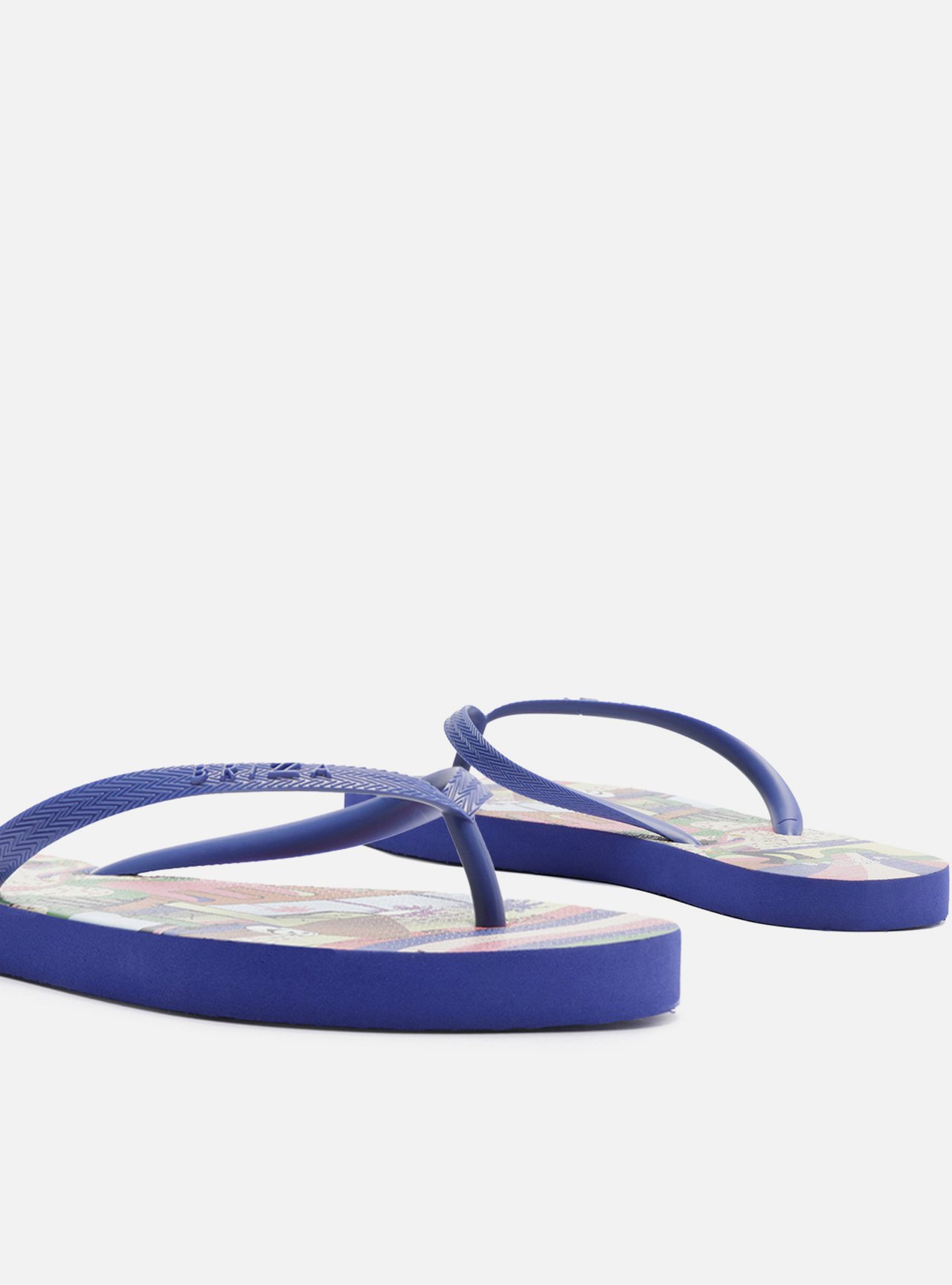 Chinelo de Dedo Azul Estampa Color Essential — foto 4