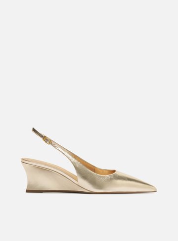 Scarpin Dourado Couro Salto Baixo Anabela Slingback