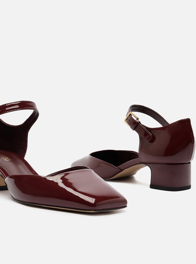 Scarpin Vinho Verniz Salto Baixo Bico Quadrado