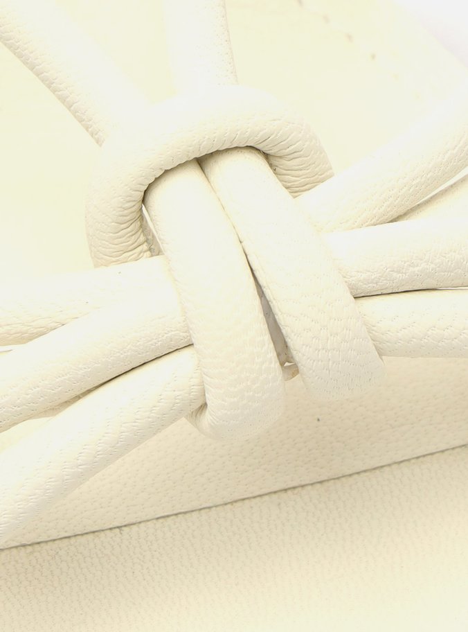 Sandália Branca Salto Alto Flare Tiras | Arezzo