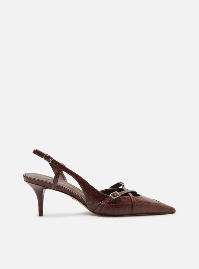 Scarpin Marrom Couro Salto Baixo New Amélia