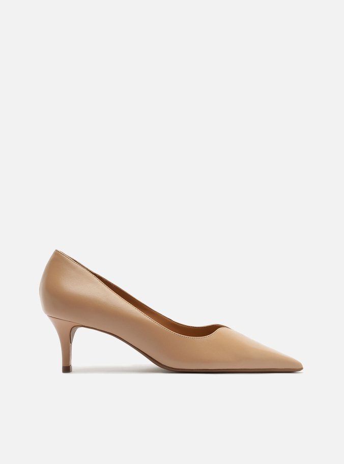 Scarpin Nude Couro Salto Baixo Fino