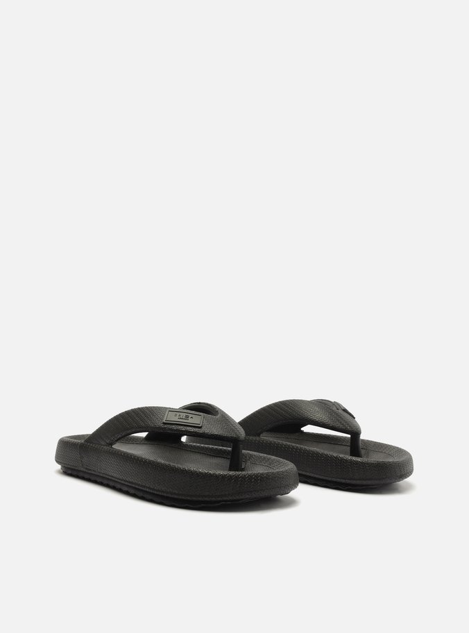 Chinelo de Dedo Preto Pillow Brizza