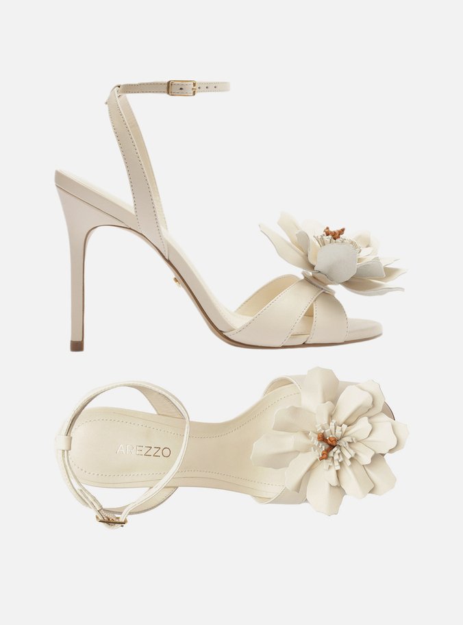 Sandália Branca Couro Salto Fino Flor