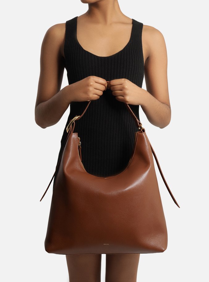 Bolsa Hobo Marrom Couro Grande Fivela Oval