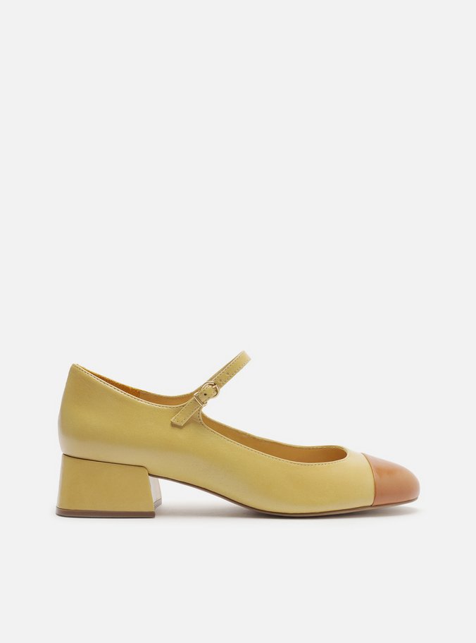 Sapato Boneca Amarelo Couro Salto Baixo Cap Toe