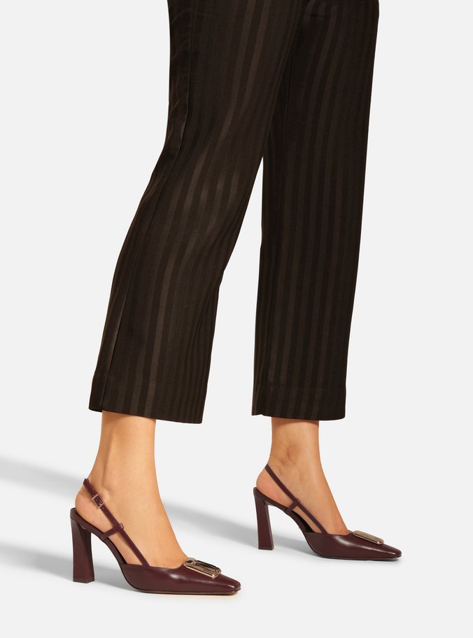 Scarpin Vinho Couro Salto Alto Slingback Metal