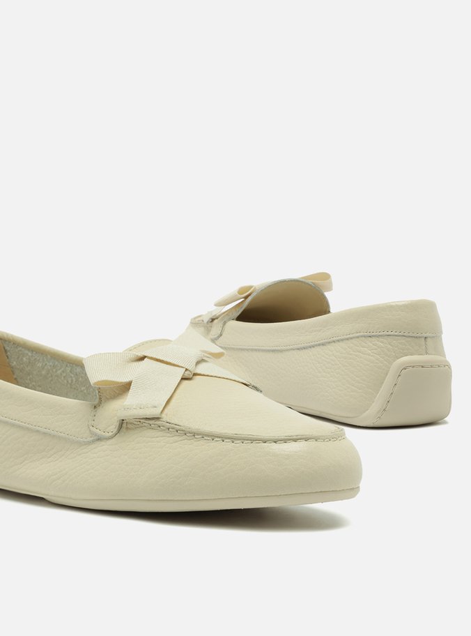 Mocassim Off-White Francesca