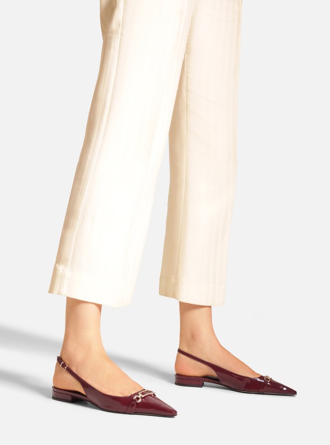 Sapatilha Vermelha Bico Fino Slingback Metal
