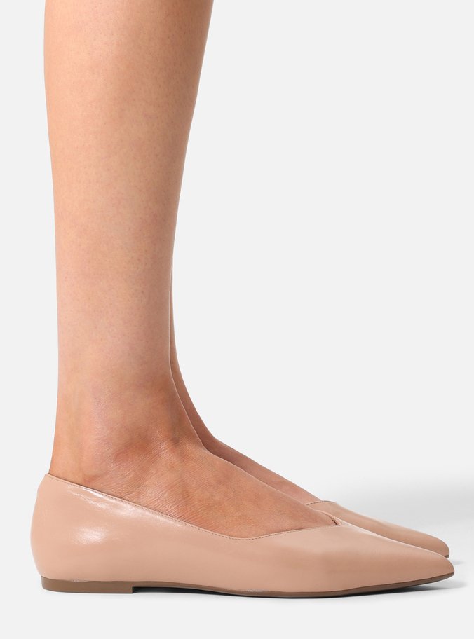 Sapatilha Rosa Couro Bico Fino Minimal