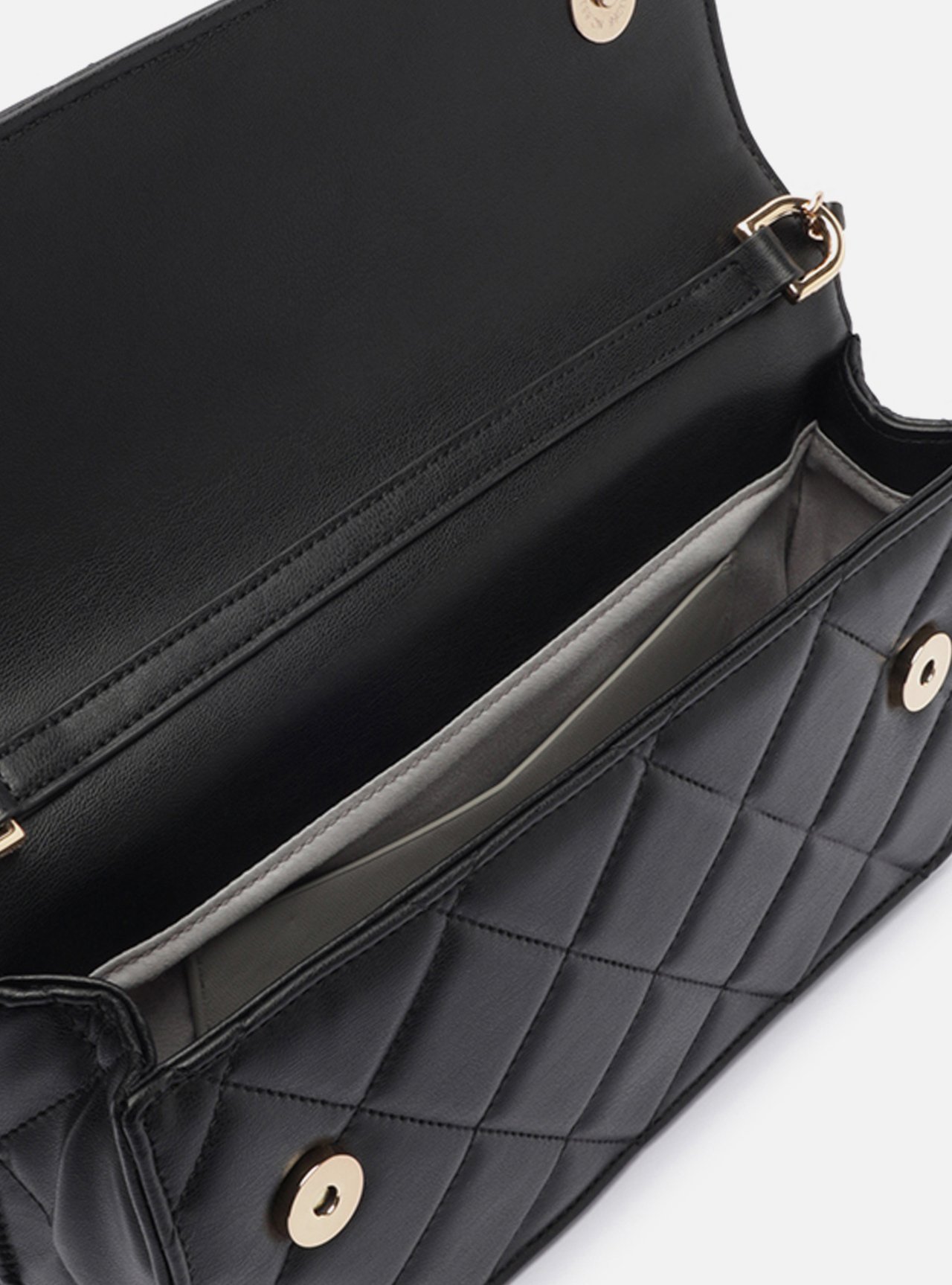 Bolsa Tiracolo Preta Média Matelassê Corrente — foto 4