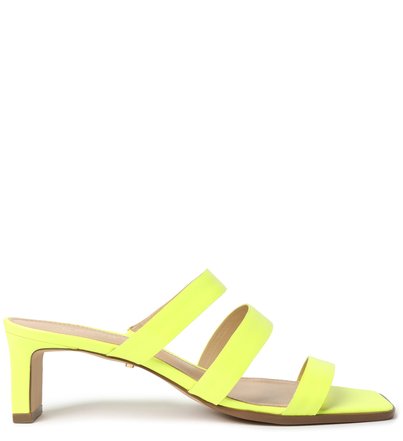 sandalia arezzo neon