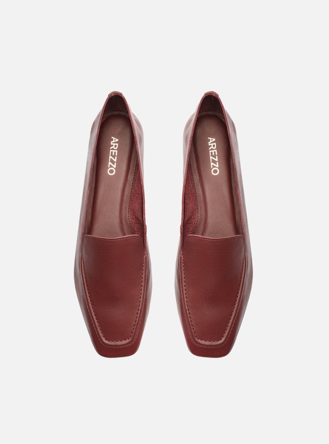Mocassim Vinho Couro Bico Quadrado Costuras