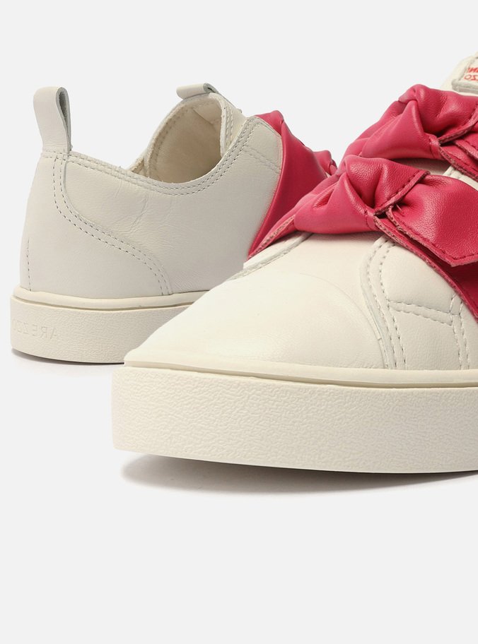 Tênis Infantil Slip On  Branco e Rosa Laço