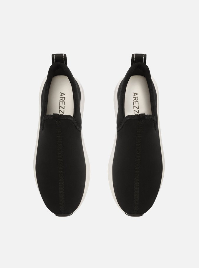 Tênis Slip On Preto Tecido Emborrachado