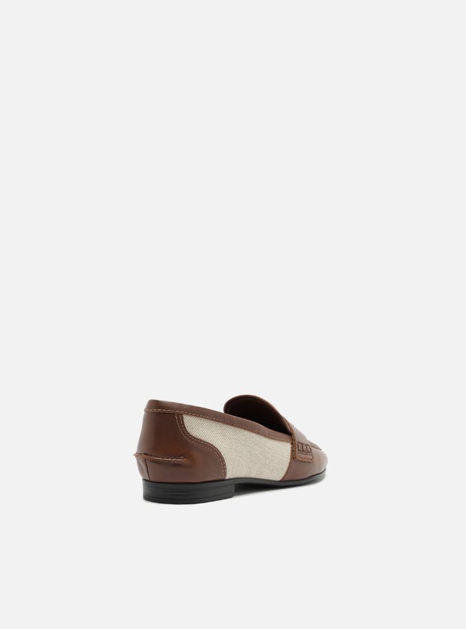 Mocassim Marrom Bimaterial Tira Medalha