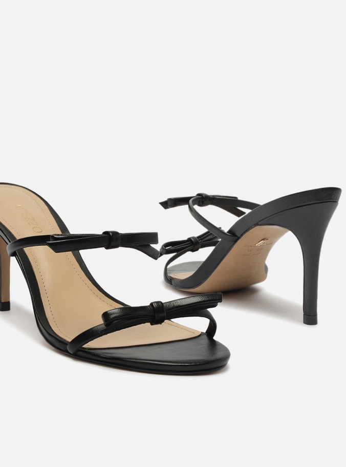 Sandália Preto Laços Salto Fino