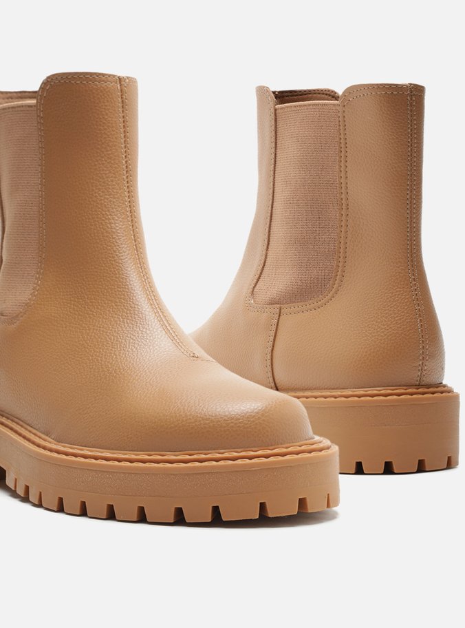 Bota Nude Tratorada Elástico Chelsea