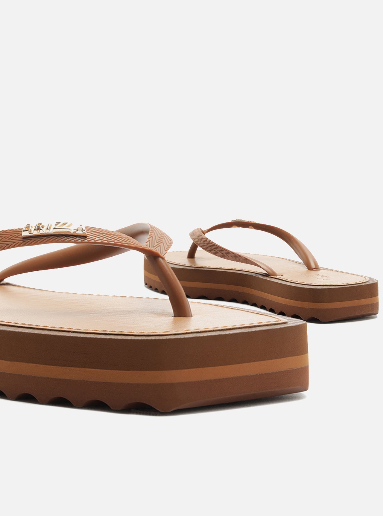 Chinelo de Dedo Marrom Flatform Brizza — foto 4
