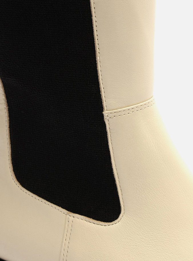 Bota Branca Couro Cano Médio Elástico Montaria