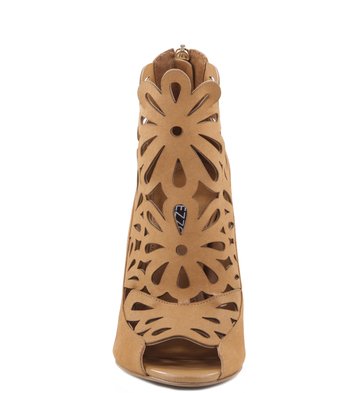 Peep-toe Abotinado Recortes Palha