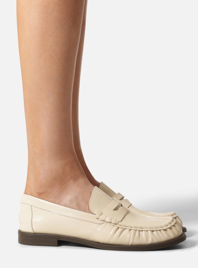 Mocassim Off White Couro Acamurçado
