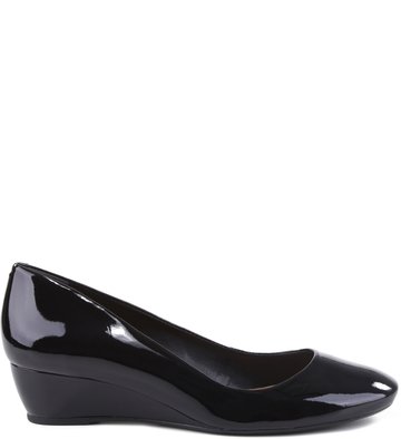 Scarpin Anabela Verniz Preto